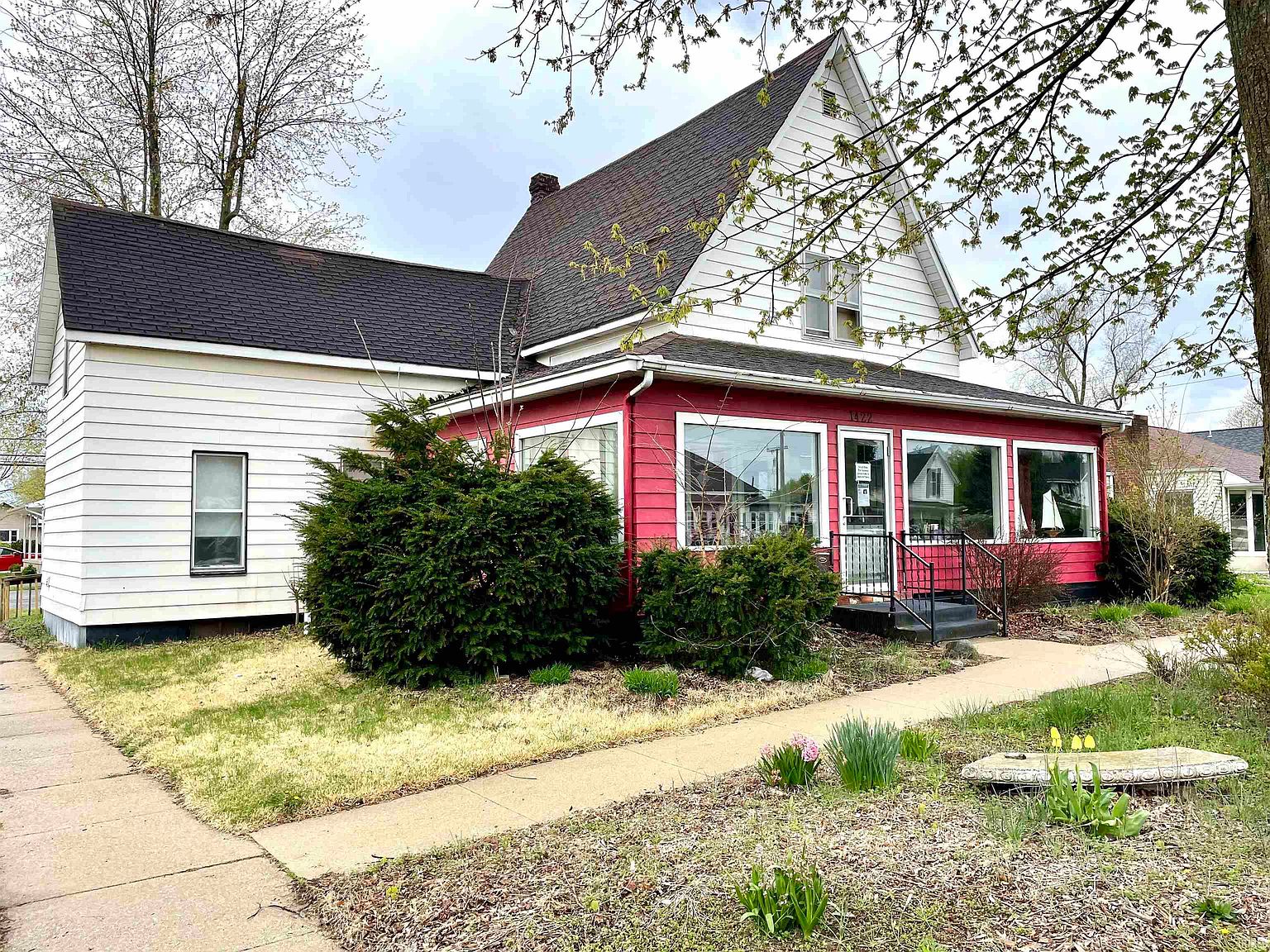 1422 E Center St, Warsaw, IN 46580 Zillow