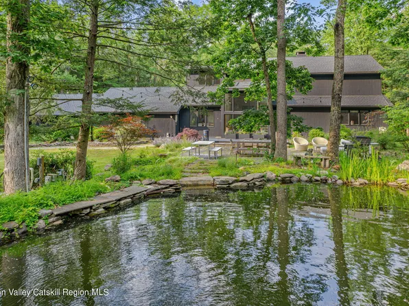 9 Fox Hollow Road, Woodstock, NY 12498