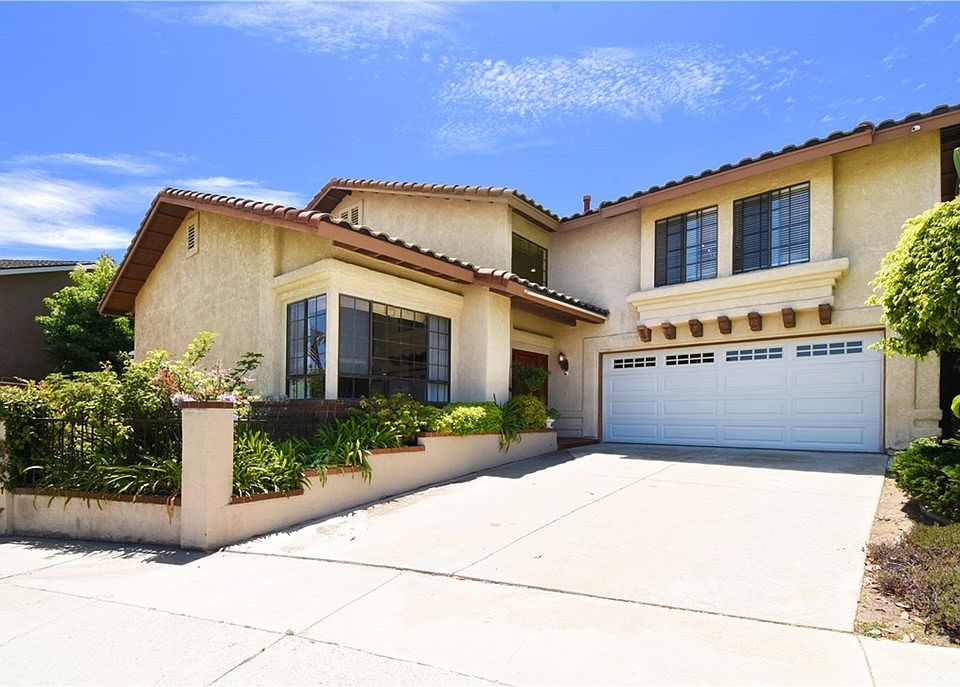 1st image of 2674 Hillside Dr