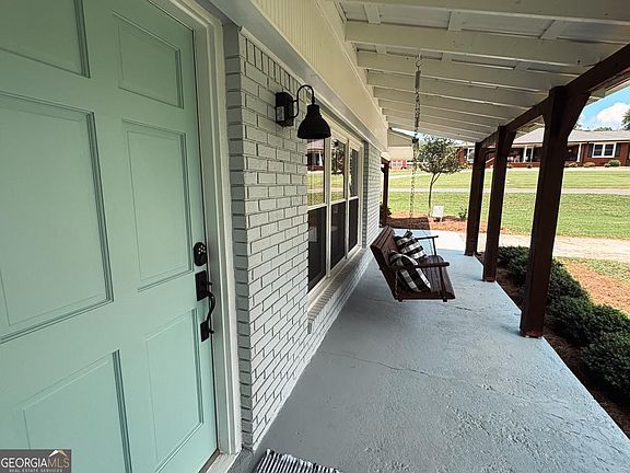 5th image of 3 Davis St