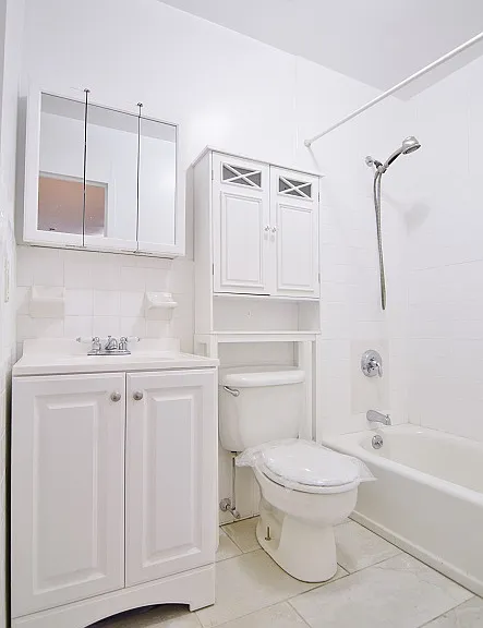 678 9th Ave #4B — Photo 3