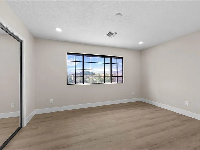 3382 Montessouri St — Photo 31