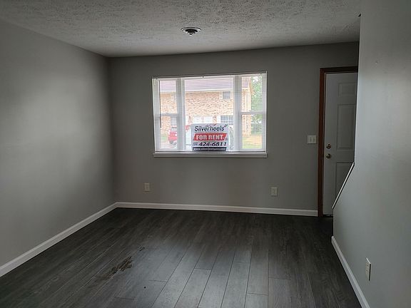3rd image of 76 Wildwood Dr #101