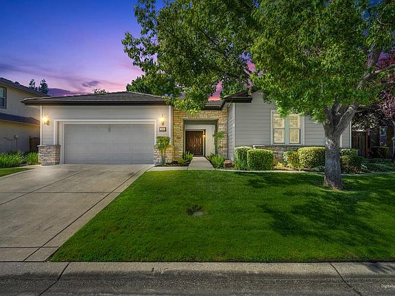 5th image of 208 Soaring Hawk Pl