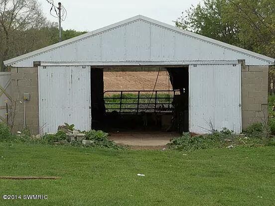 Barn 2
