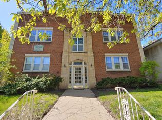 576 Grand Ave #102, Saint Paul, MN 55102