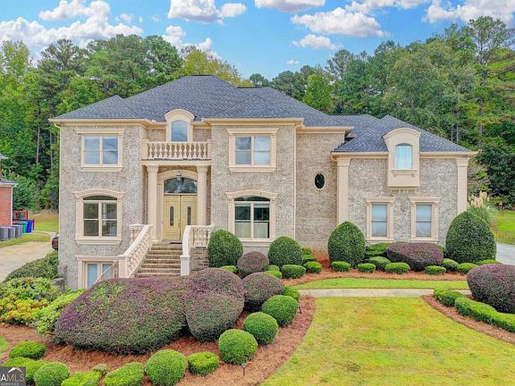 3rd image of 3619 Trinity Pl