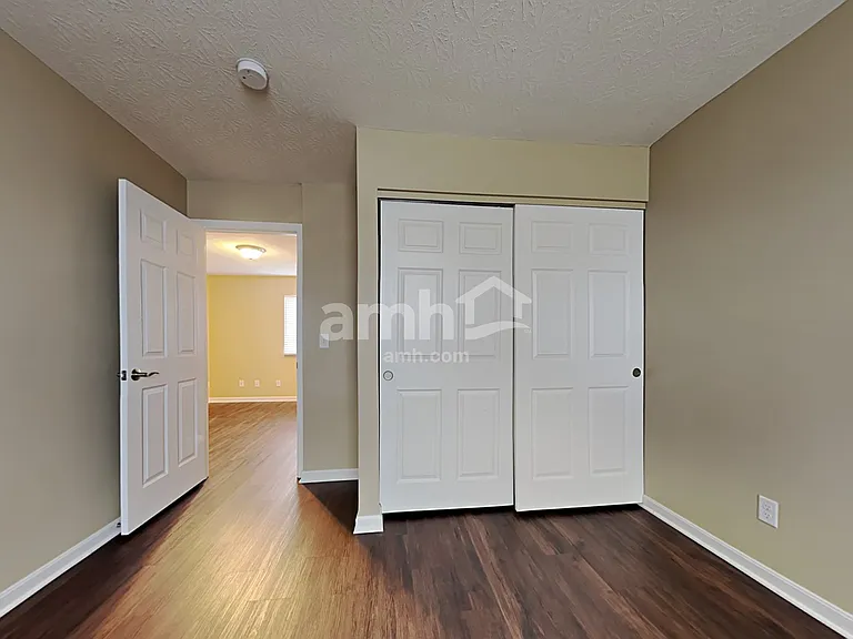 6580 Riverview Ave — Photo 15