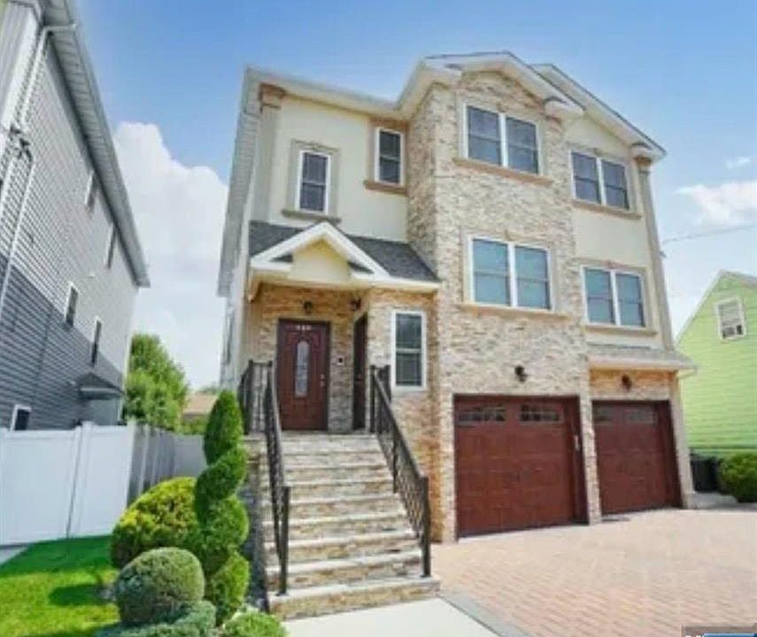 1st image of 440-442 Erico Ave