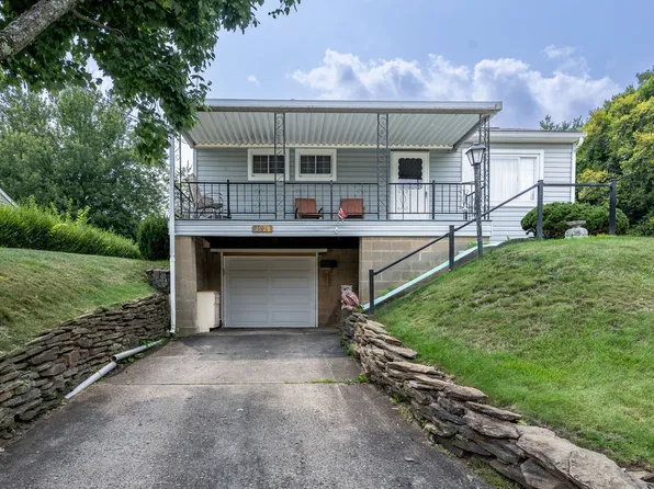 1923 Rhode Island Ave, Aliquippa, PA 15001