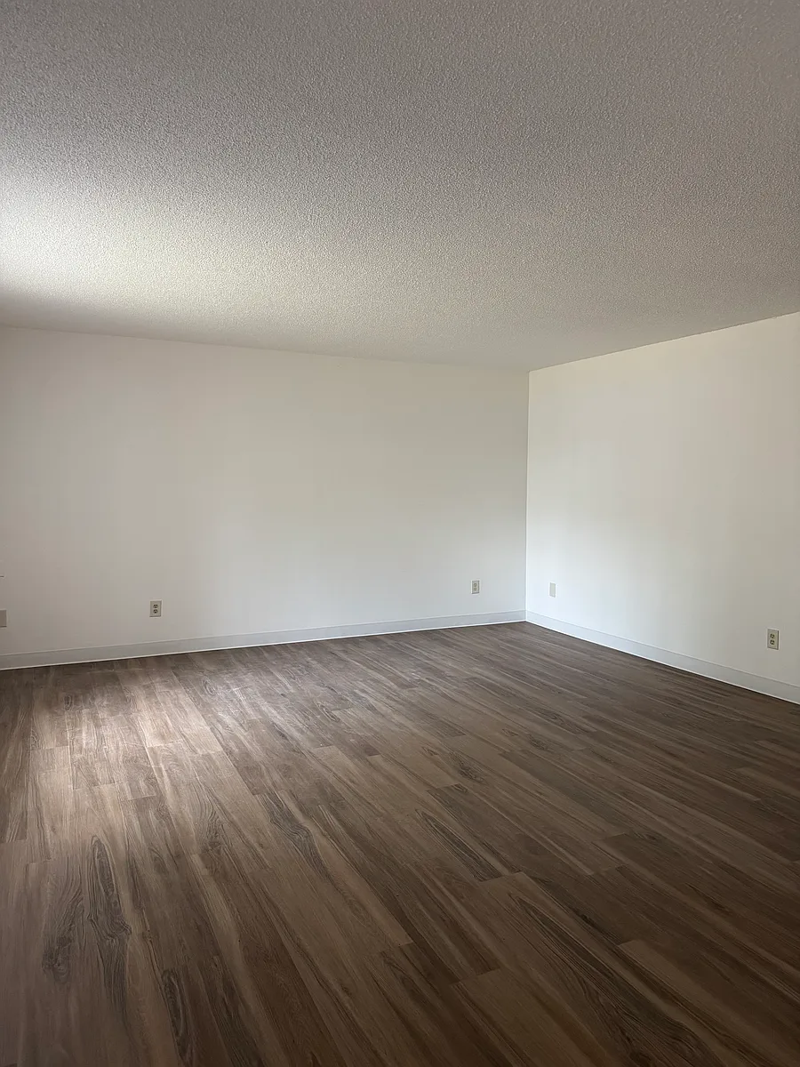 Building Photo - 934 8th Ave #4