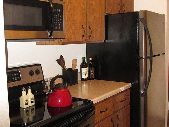 5th image of 7717 Carrington Dr APT E