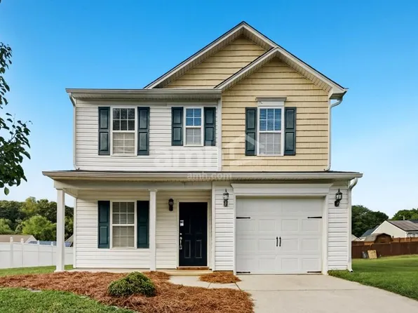 125 Konnoak Village Cir, Winston Salem, NC 27127