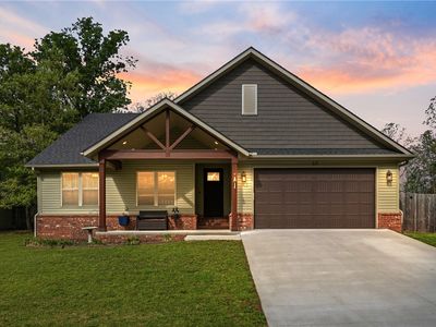 69 Ayr Dr, Bella Vista, AR, 72715