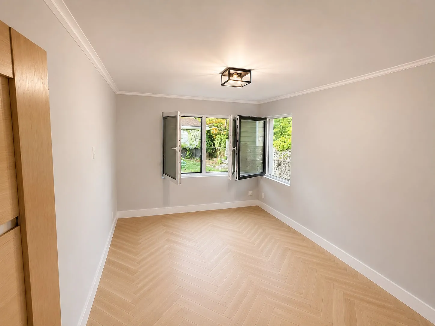 3 bed, 1200 sqft, $4,500 — Photo 3