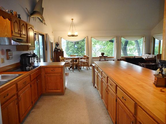 5th image of 10464 N Riverview Dr