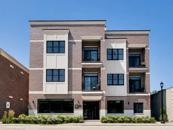 514 Hillgrove Ave #303, Western Springs, IL 60558