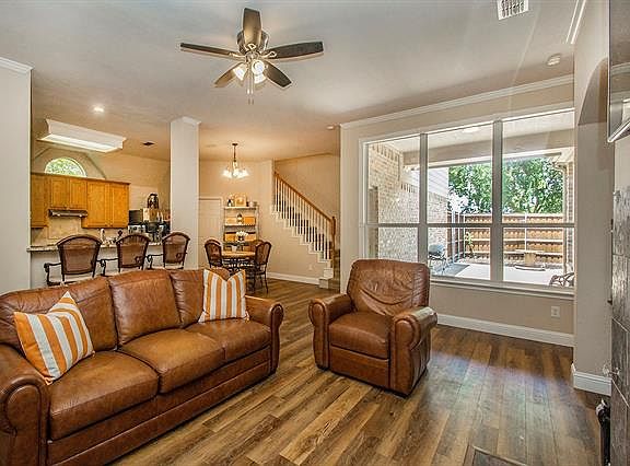 3rd image of 427 Saint Andrews Dr