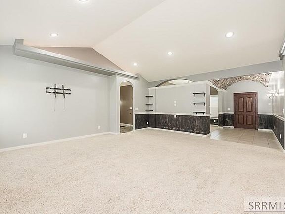 4th image of 731 S Emery Ln