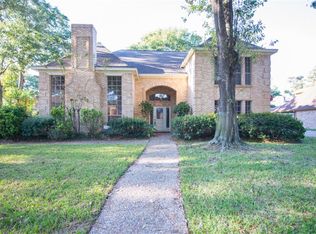 6902 Fawncliff Dr, Houston, TX 77069