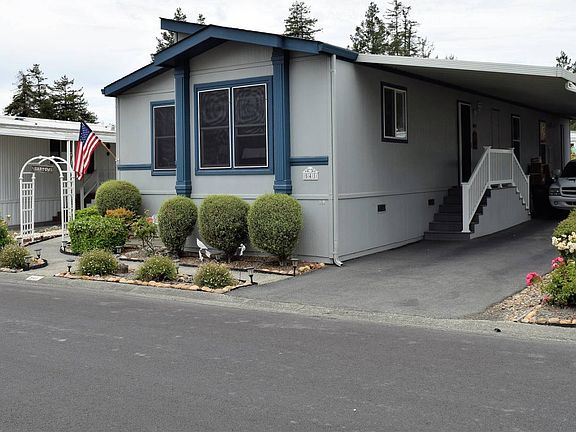 3rd image of 541 Sonoma Dr