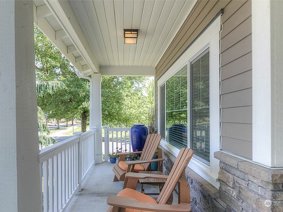 4th image of 4513 Briggs Drive SE