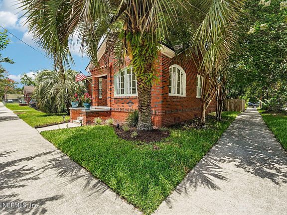 4th image of 2685 DELLWOOD Avenue