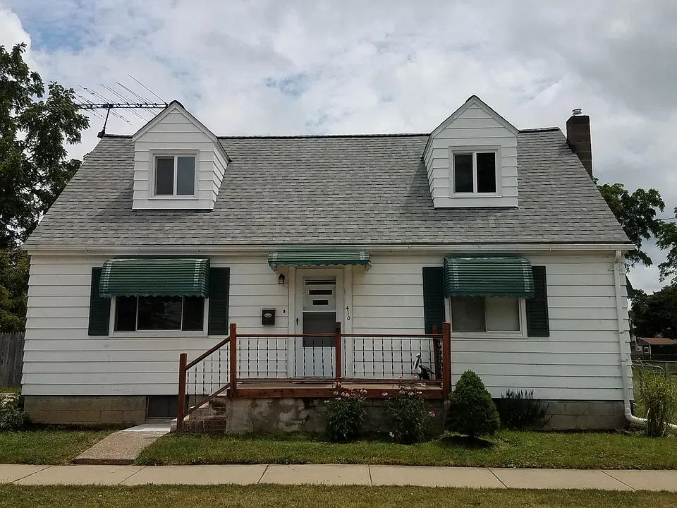 410 Plum St