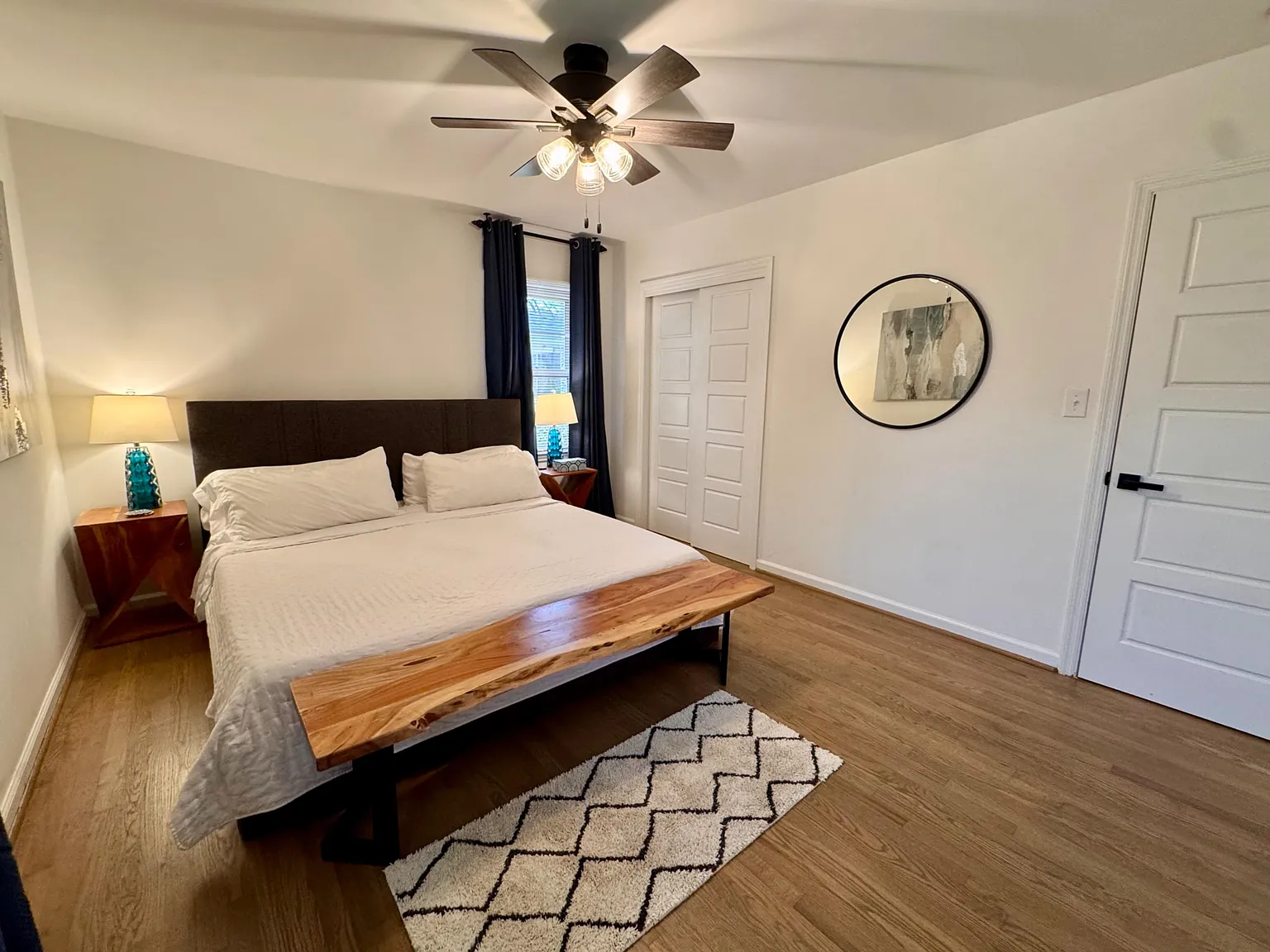 3 bed, 2.0 bath, 1465 sqft, $1,815 — Photo 4
