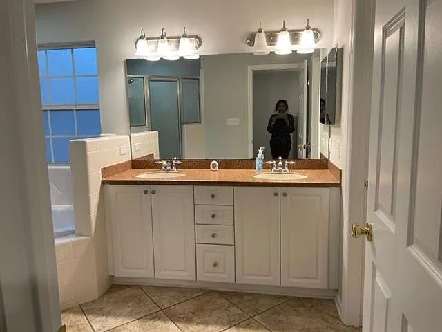 4 bed, 1747 sqft, $2,650 — Photo 4