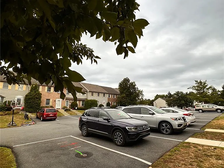60-6 Mint Tier Reading Pa Ct — Photo 11