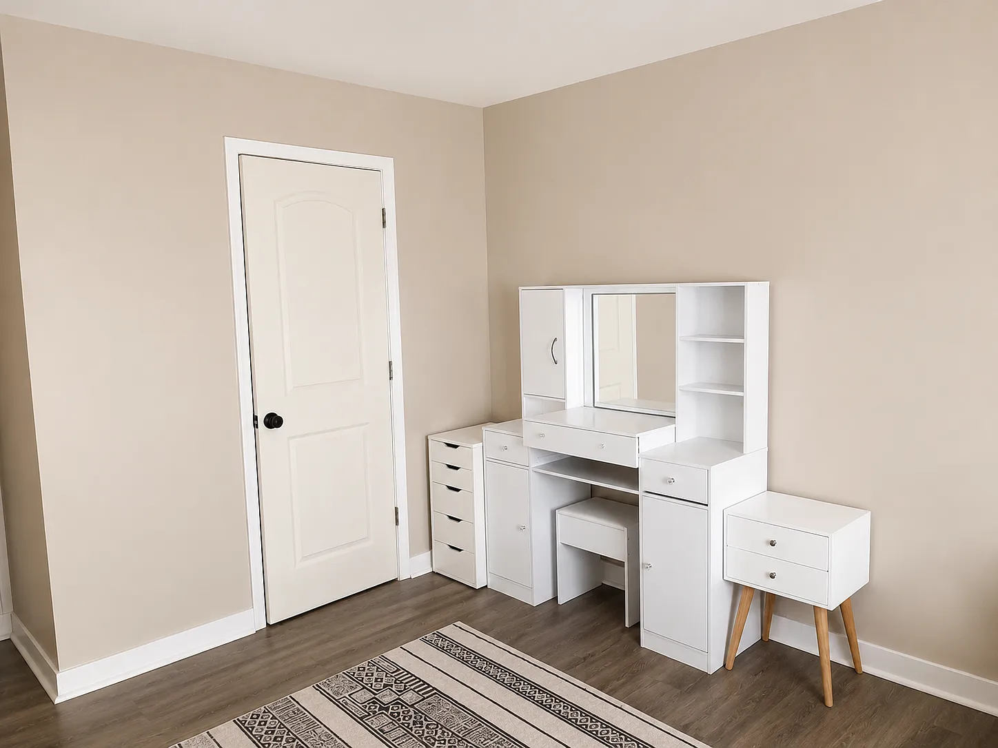5 bed, 3100 sqft, $5,000 — Photo 4