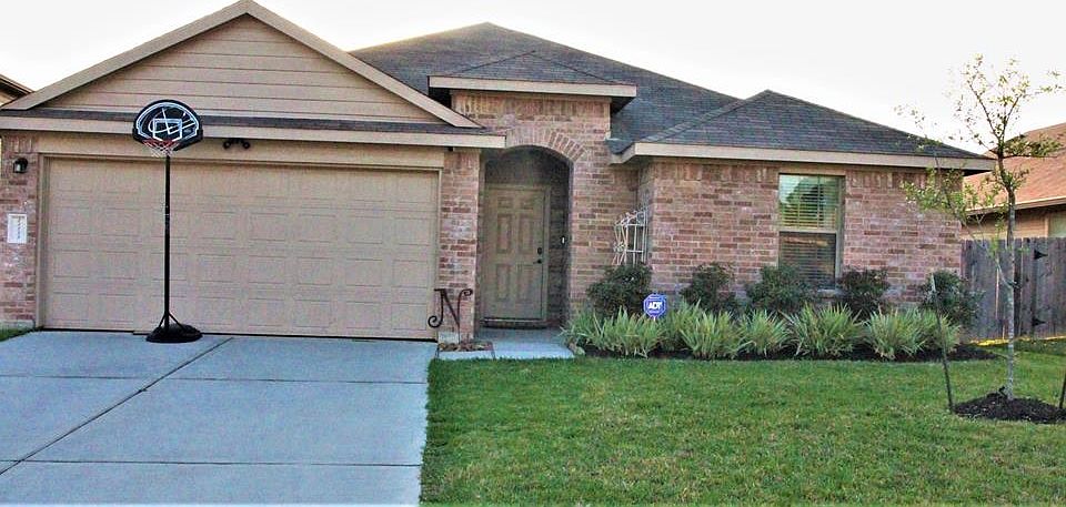 1st image of 23239 Gallanda Dr