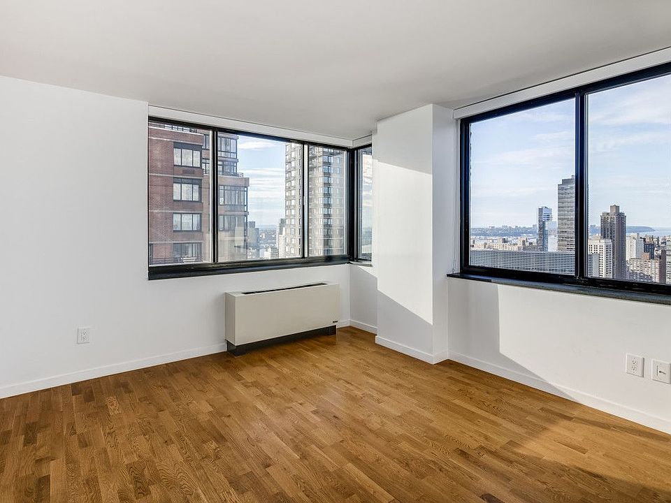 1st image of 1 Columbus Pl APT S49a