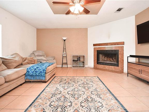 3rd image of 2106 Lazy Ridge Dr