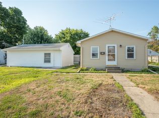 513 E 2nd Ave, Indianola, IA 50125