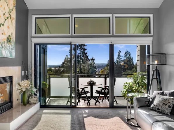 11230 NE 68th Street #C, Kirkland, WA 98033