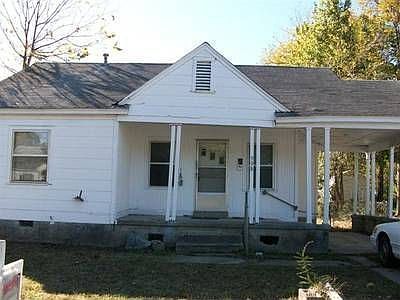 1st image of 908 W 28th Ave