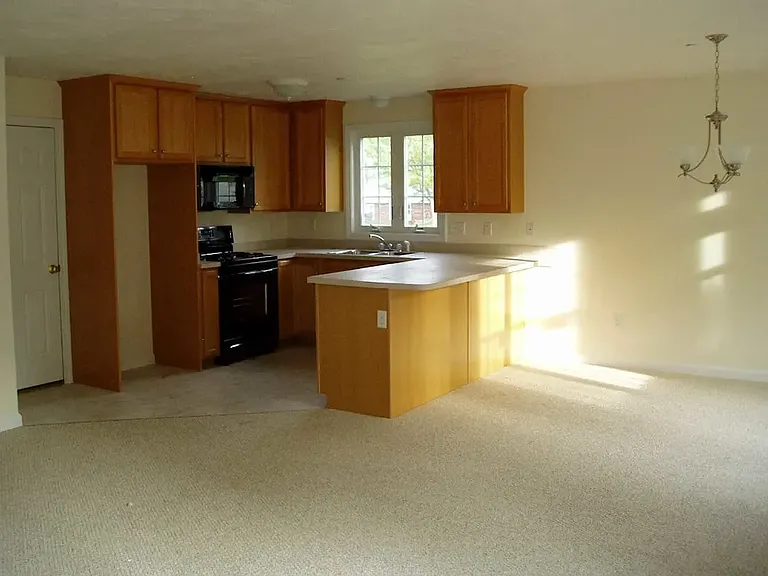 395 Brown St./153 South Main Street — Photo 10