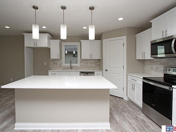 2nd image of 7315 Anselm Ln