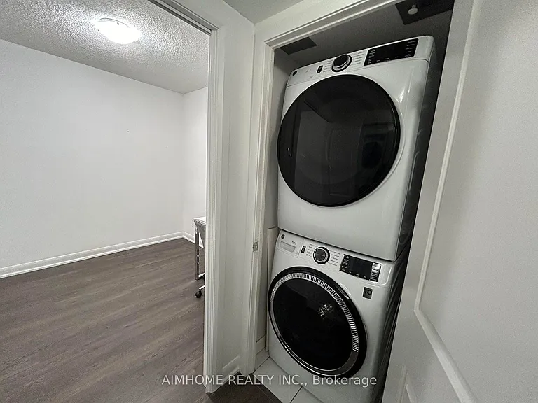 5162 Yonge St #515 — Photo 18