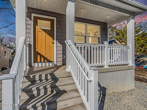 3rd image of 2334 Adams Ave