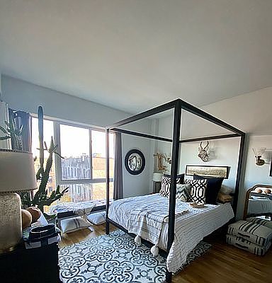 5th image of 733 Rogers Ave #702