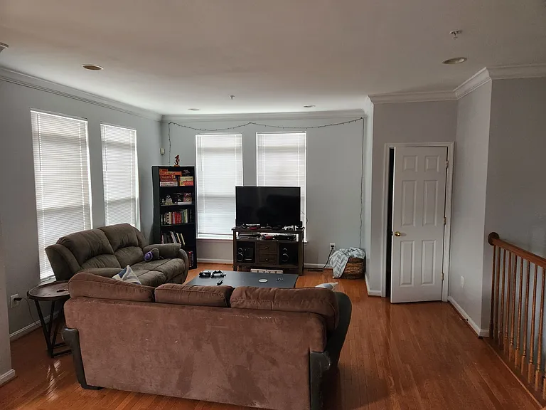 115 Lloyd St — Photo 7