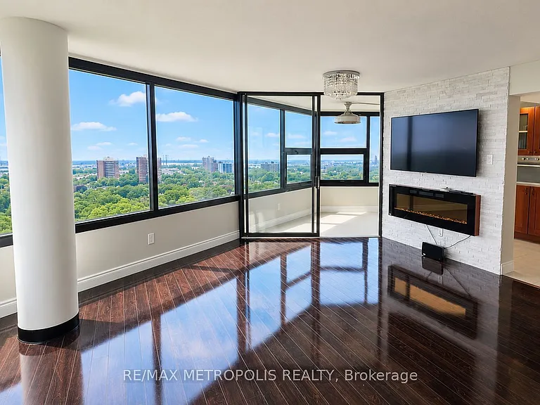 1300 Bloor St #1803 — Photo 5