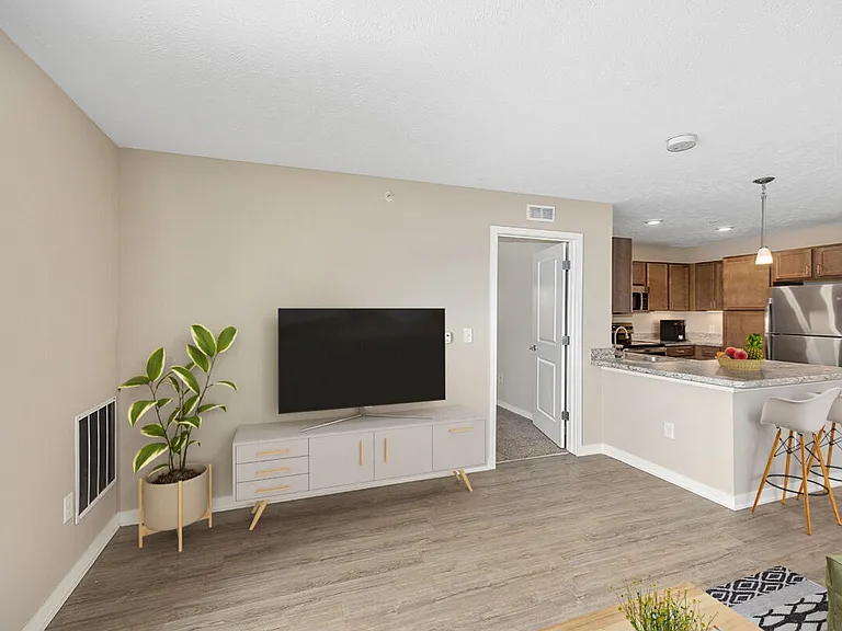 The Summit Apartments — Photo 3