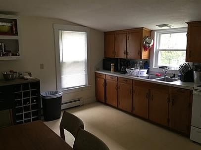2nd image of 112 Hillcrest Dr #4