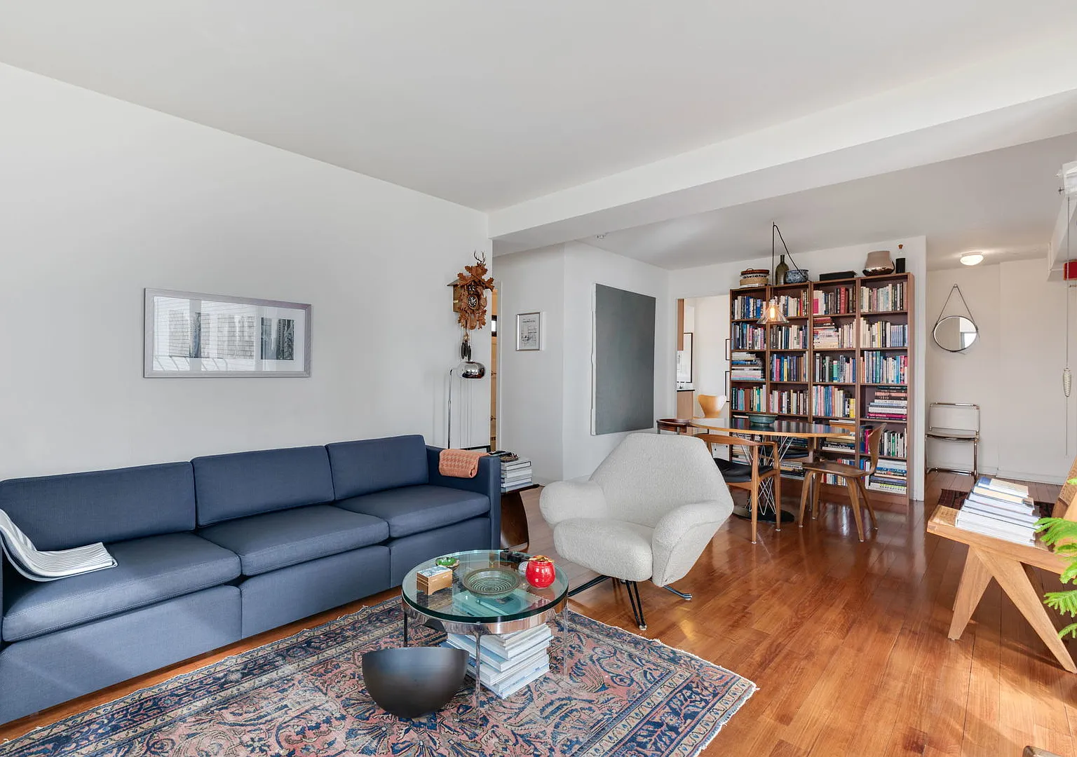 1 bed, 700 sqft, $1,900 — Photo 3