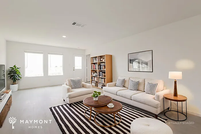 313 Kayden Ct — Photo 5