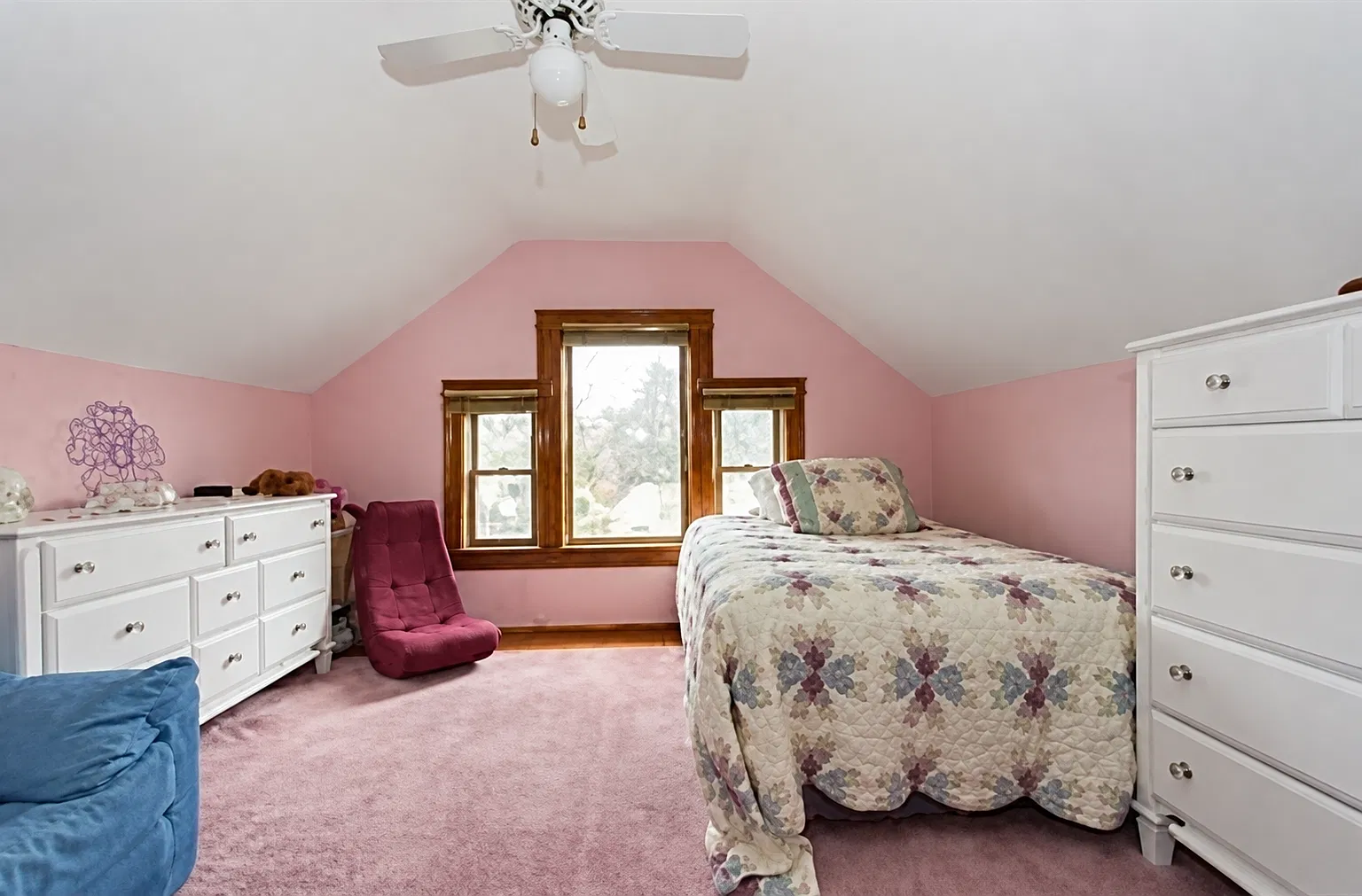5 bed, 9999 sqft, $6,500 — Photo 3